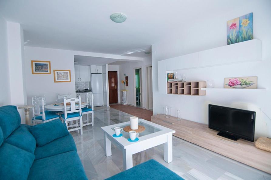 Luminoso y fresco apartamento en 2ª línea de playa Fuengirola Exterior foto