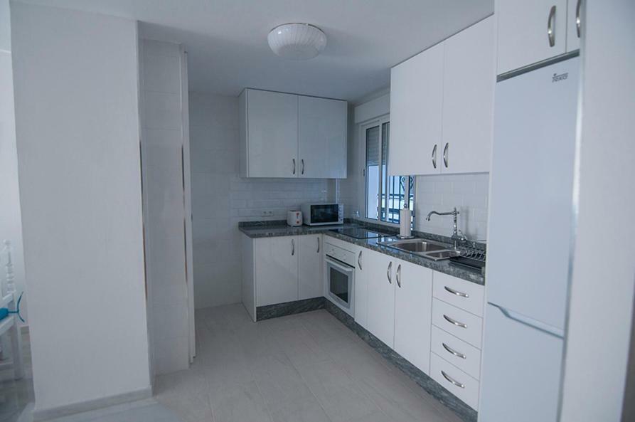 Luminoso y fresco apartamento en 2ª línea de playa Fuengirola Exterior foto