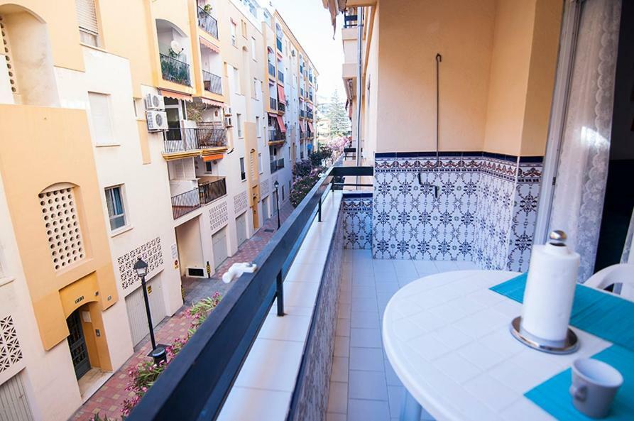 Luminoso y fresco apartamento en 2ª línea de playa Fuengirola Exterior foto
